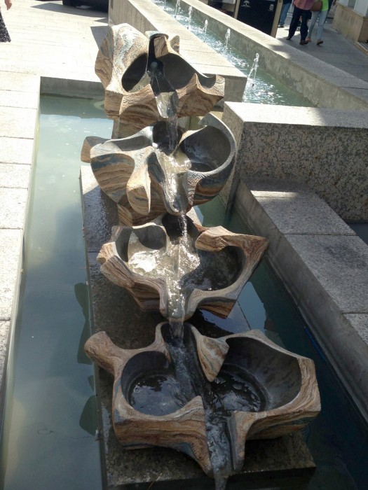 GUADALEVIN by Juan Ramon Gimeno - fountain  Ceramic Sculpture (2011) 